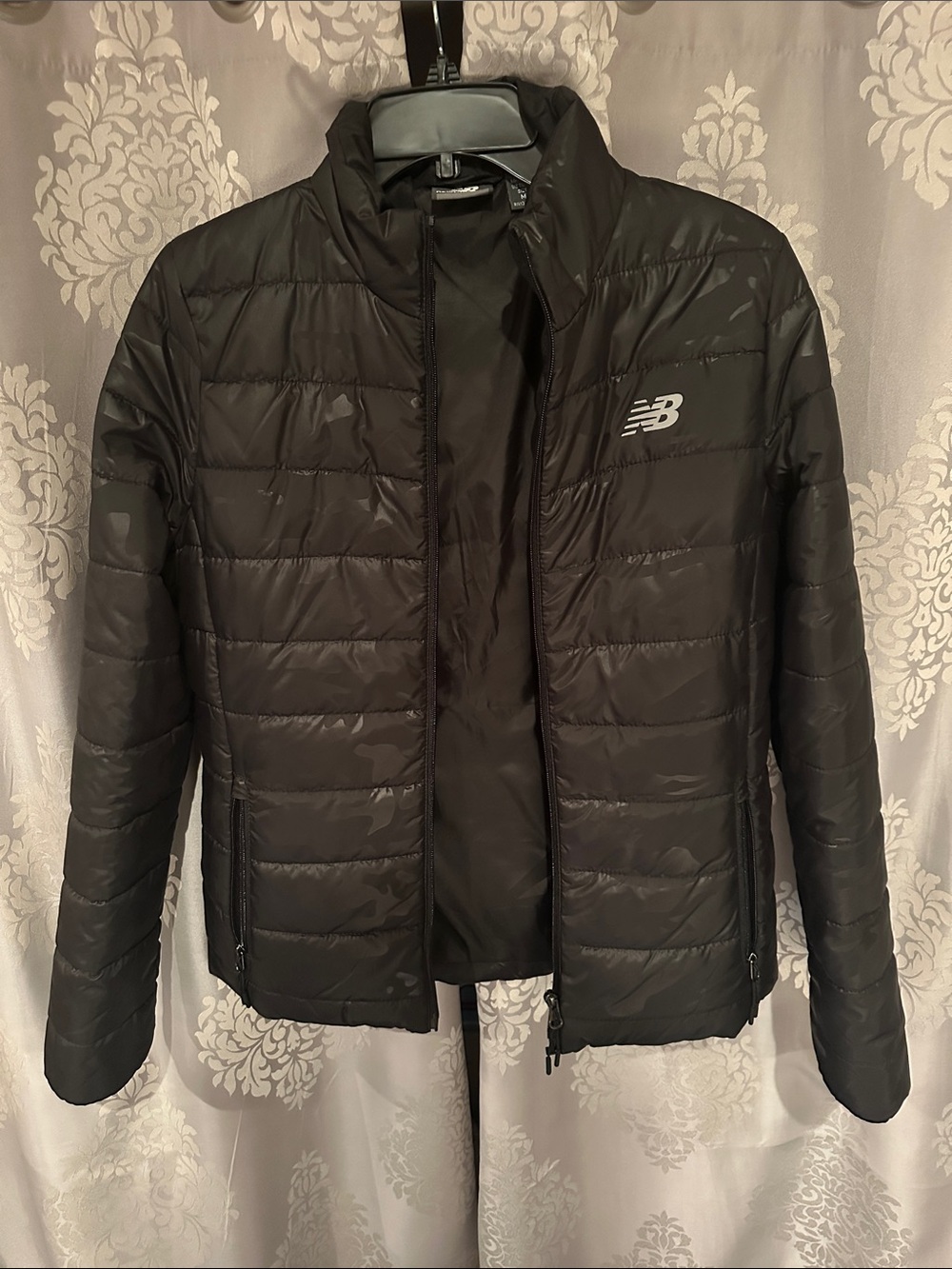 New Balance Men’s Black Quilted Puffer Jacket